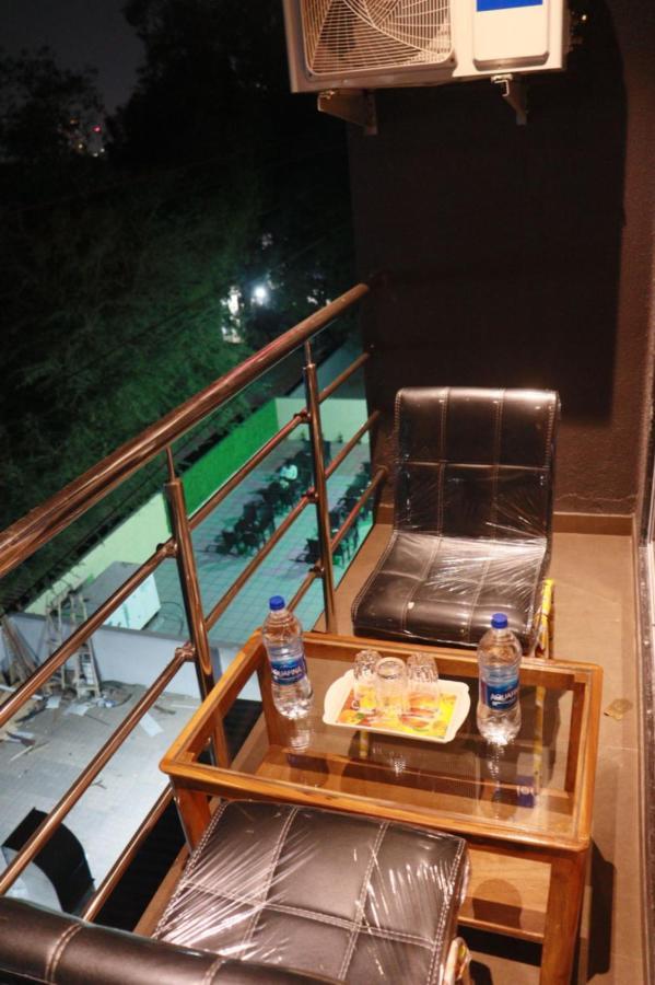 Hotel Candor Amigo Airoli Mind Space นาวีมุมไบ ภายนอก รูปภาพ