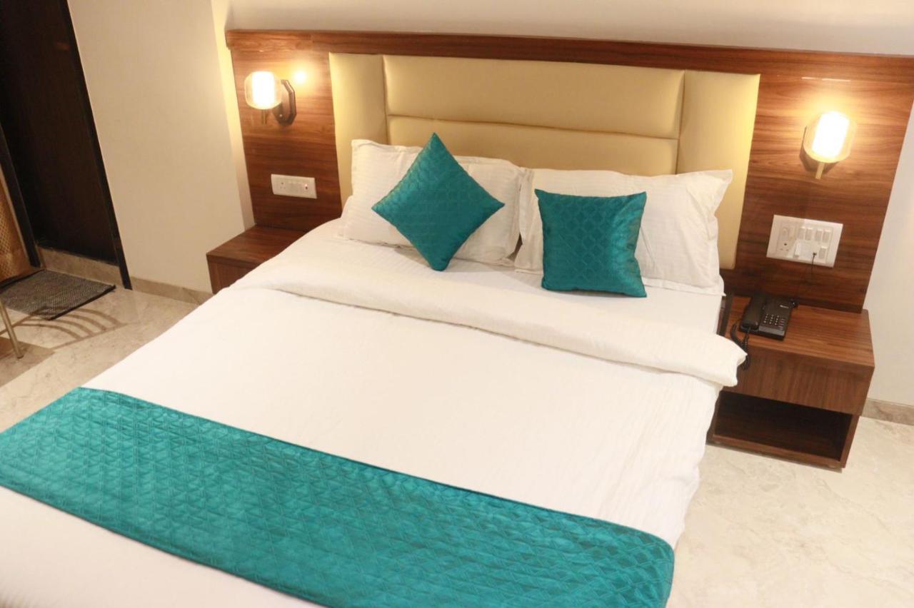 Hotel Candor Amigo Airoli Mind Space นาวีมุมไบ ภายนอก รูปภาพ