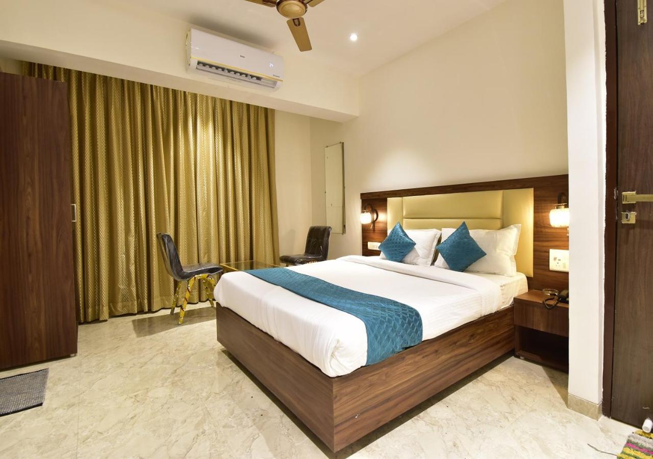 Hotel Candor Amigo Airoli Mind Space นาวีมุมไบ ภายนอก รูปภาพ
