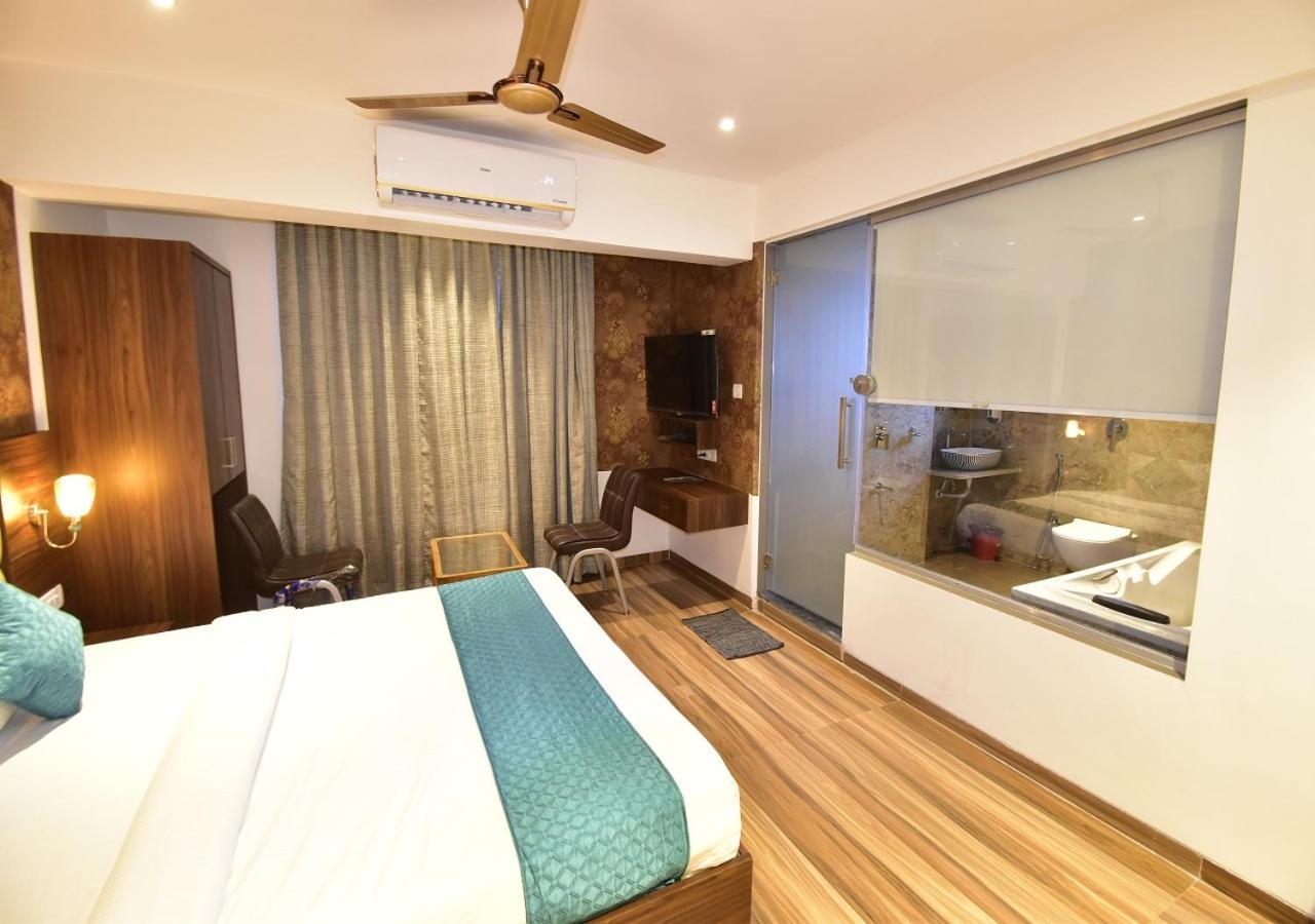 Hotel Candor Amigo Airoli Mind Space นาวีมุมไบ ภายนอก รูปภาพ